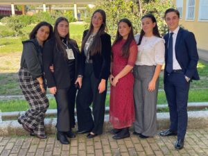 Alumnos de Los Rosales participan en el Parlamento Europeo de la Juventud